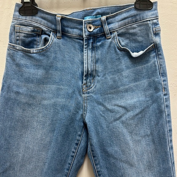 J.McLaughlin Scalloped Raw Hem Jeans - Picture 2 of 5